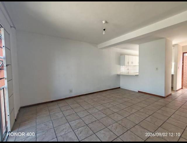 2 BEDROOM DUPLEX FOR SALE IN LANSDOWNE